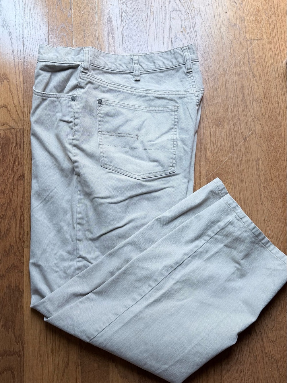 Calvin Klein Jeans Men's Light Beige Relaxed Fit Jeans 36/30